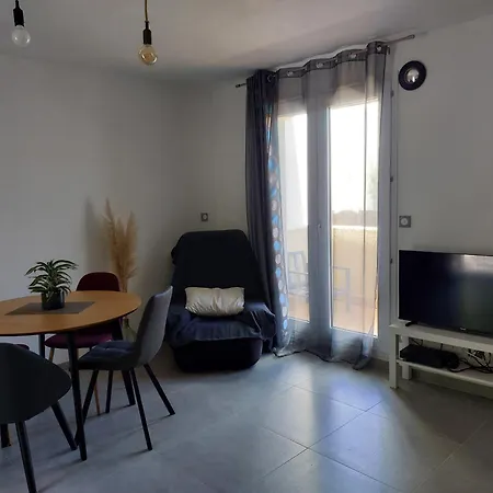 Maison *